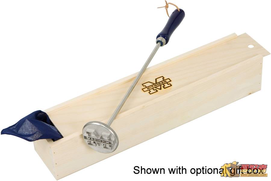 college_branding_iron_box__00563_zoom.jpg