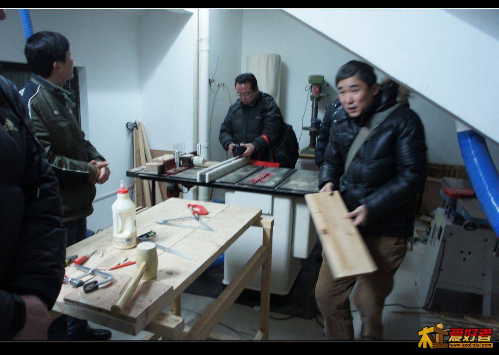 老周给想了解压刨的朋友介绍压刨.jpg