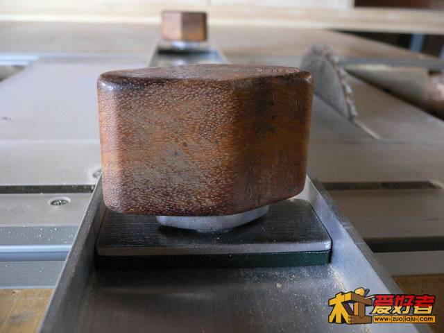 8、矮靠山结构.JPG