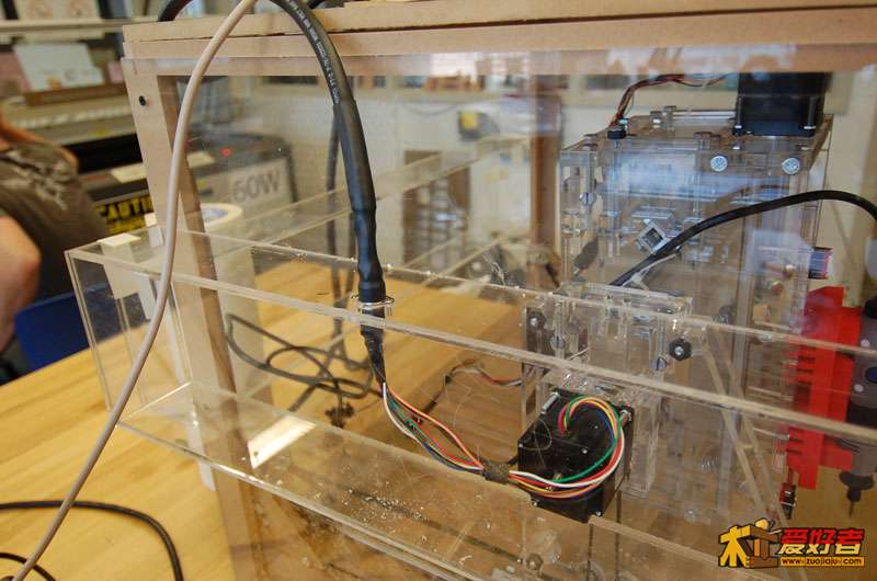 rainbowlazer_dot_com_cnc_case_connect.jpg