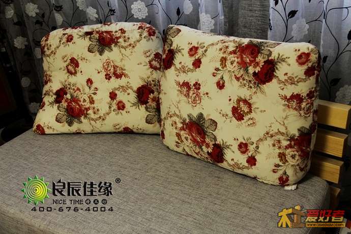 沙发.jpg
