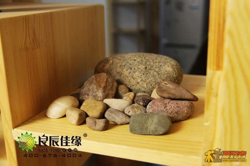 石头.jpg