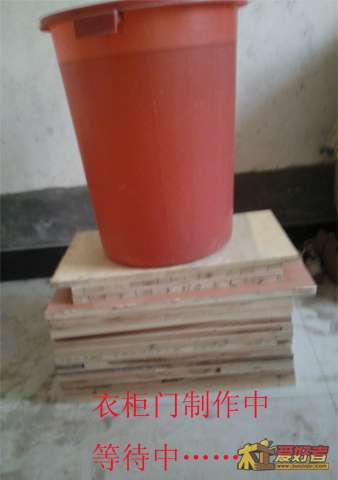 柜门.jpg