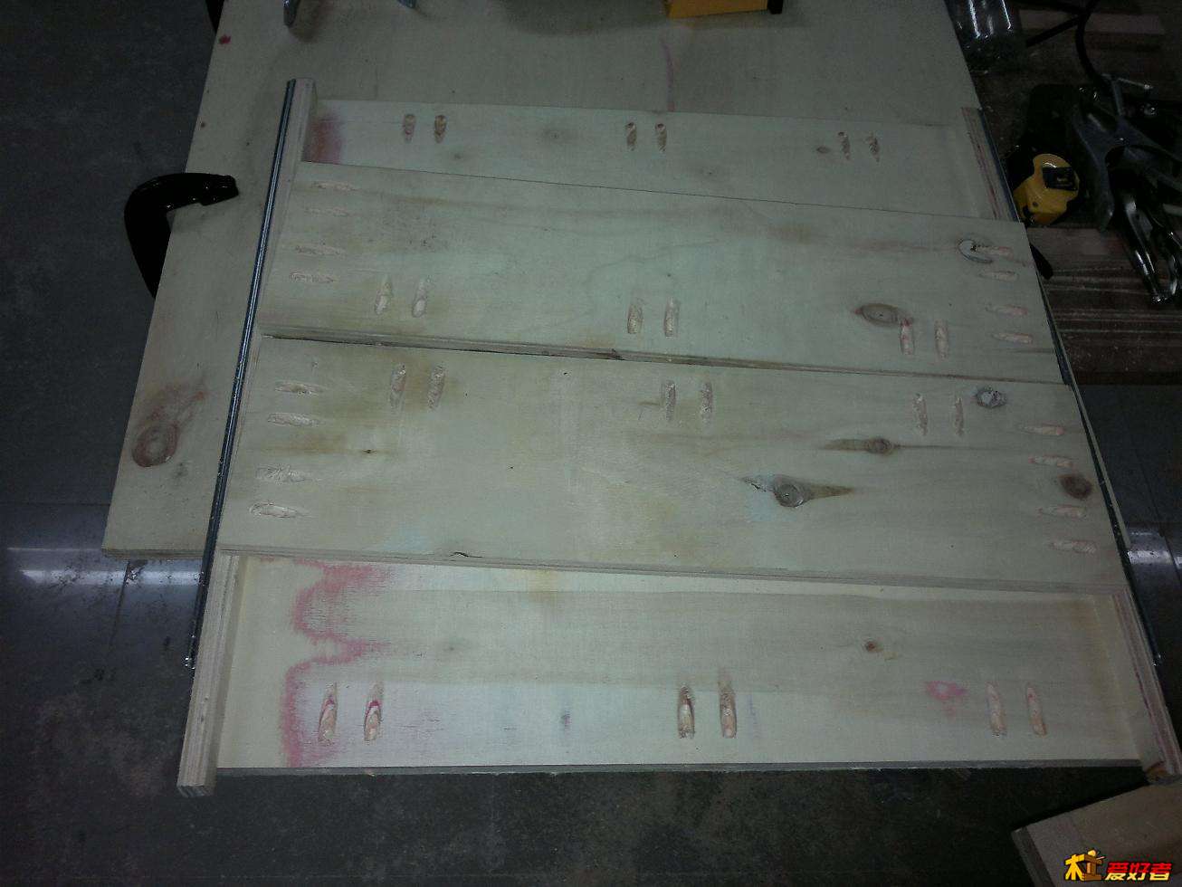打好斜孔的抽屉板1.jpg