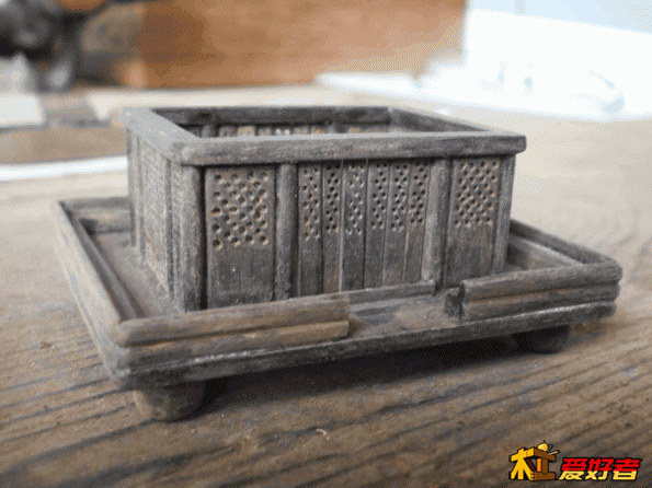 PB190014.gif
