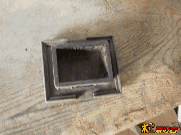 PB190015.gif