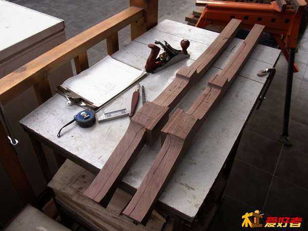 2010113yzabtxiiqugu73a.jpg