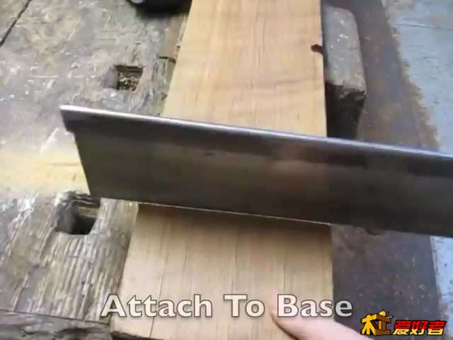 The Foot Powered (Treadle) Lathe 008.jpg