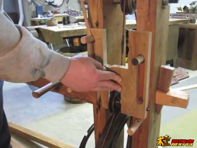 The Foot Powered (Treadle) Lathe 062.jpg