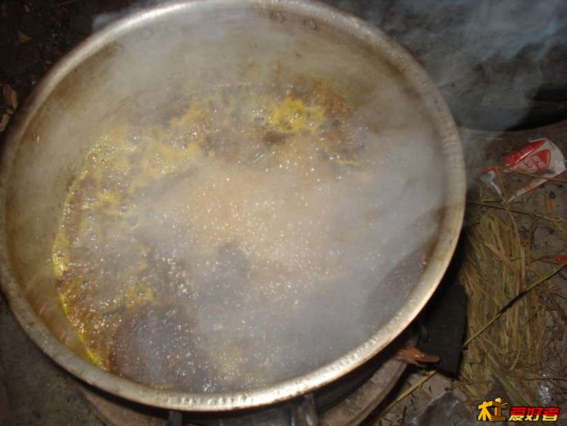 煮开后继续煮约20分钟