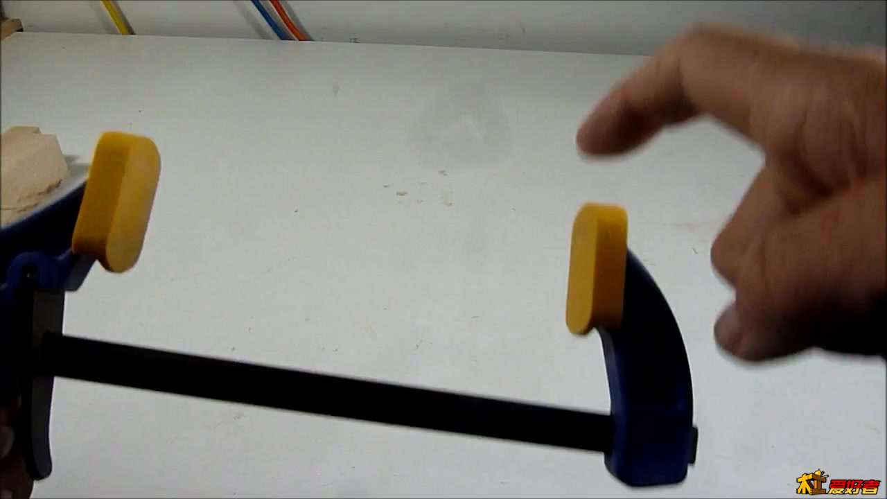 Long-reaching wooden clamp extensions 001.jpg