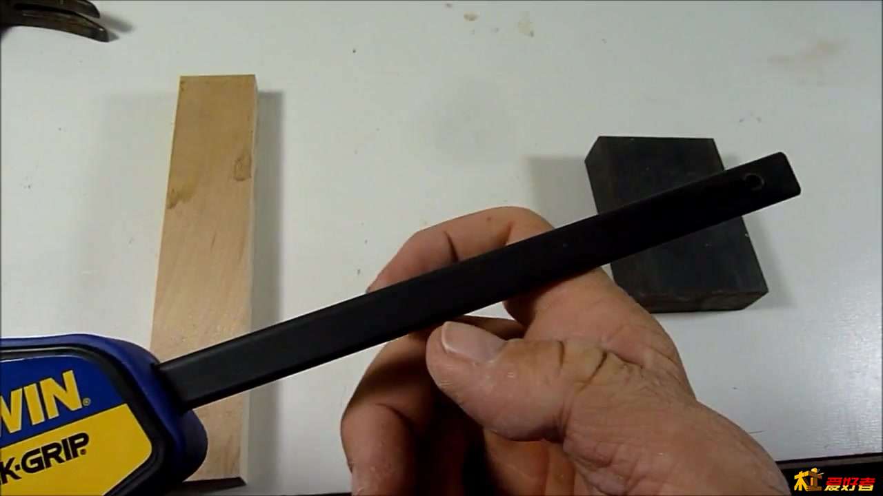Long-reaching wooden clamp extensions 076.jpg