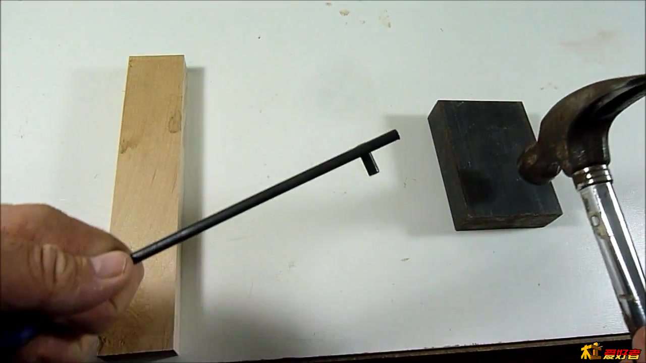 Long-reaching wooden clamp extensions 084.jpg