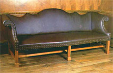 0049 fine woodworking_Chippendale Sofa 01.jpg
