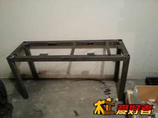 台刨的工作台。