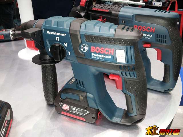 bosch-展位018.jpg
