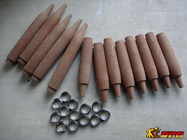 配的木柄和不锈钢圈，做工和尺寸十分到位