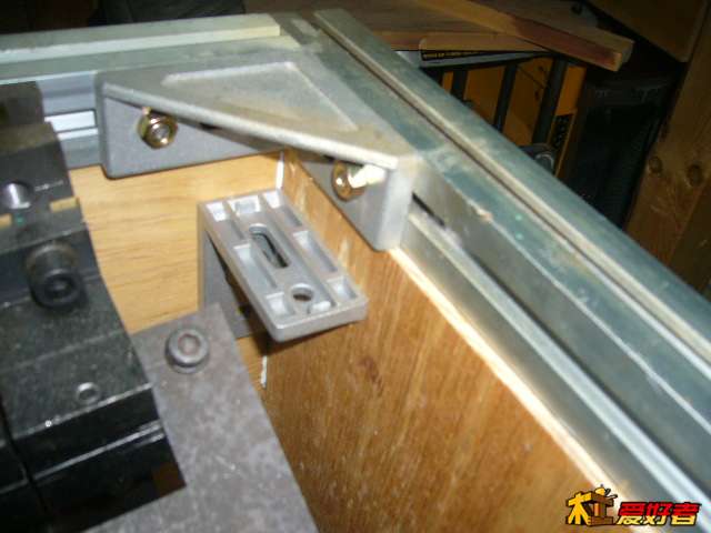 铝型材角码补强箱体