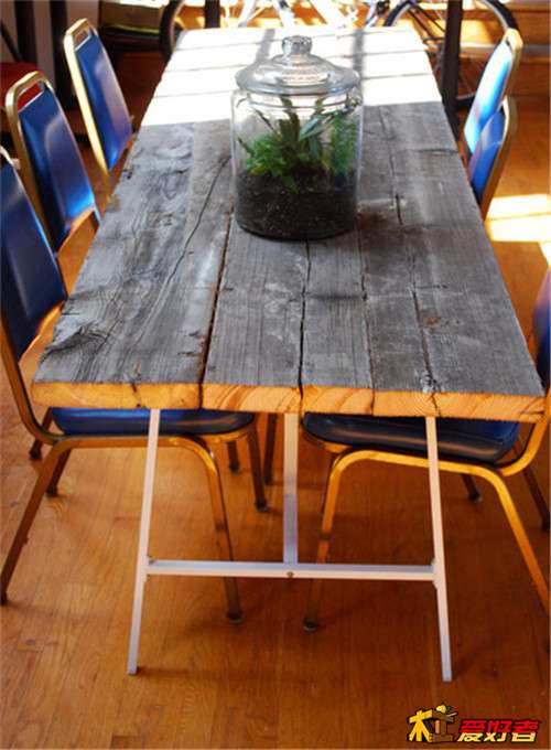 original-decor-ideas-of-salvaged-wood-pieces-20.jpg