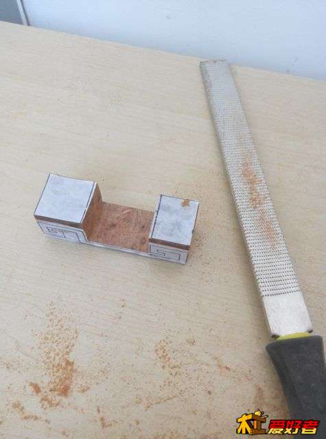 切到的第一个大块，白金锉伺候，据说这个锉是黄金错的升级版，用起来很快，问题是每次锉完都感觉中间鼓，两 ...