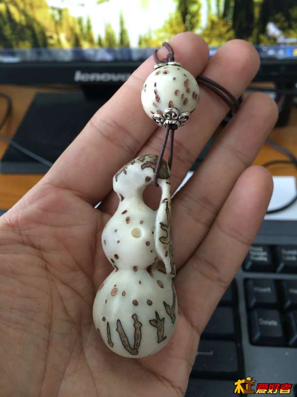 配了千眼的珠子，被评价三俗。。最后还是自己摘了