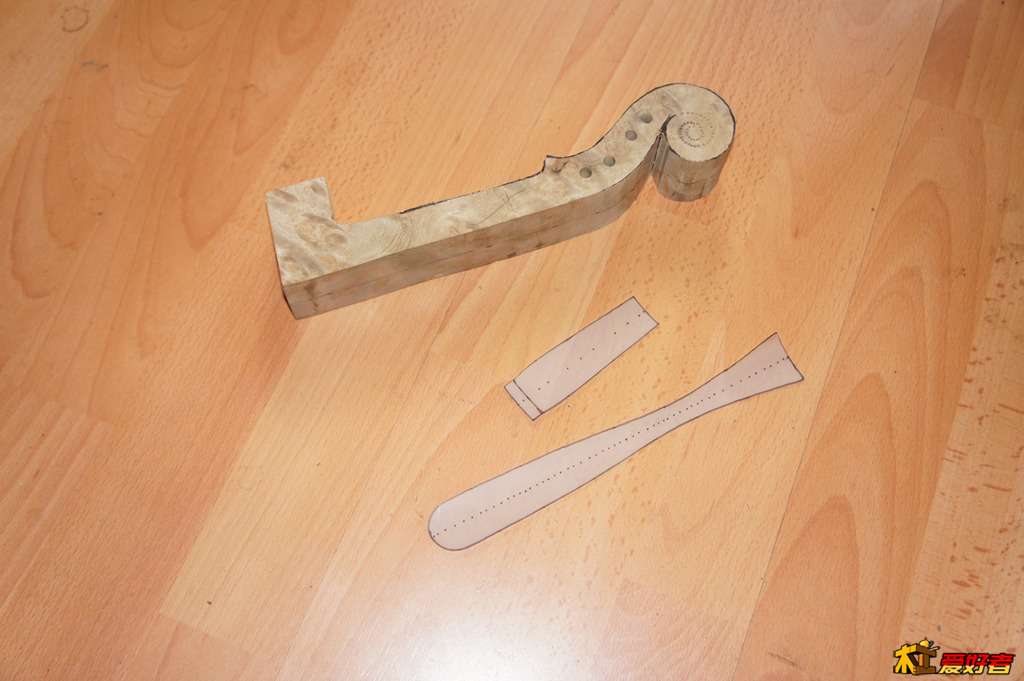 用聚脂膜做琴头样板