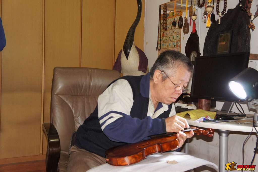 修琴枕槽