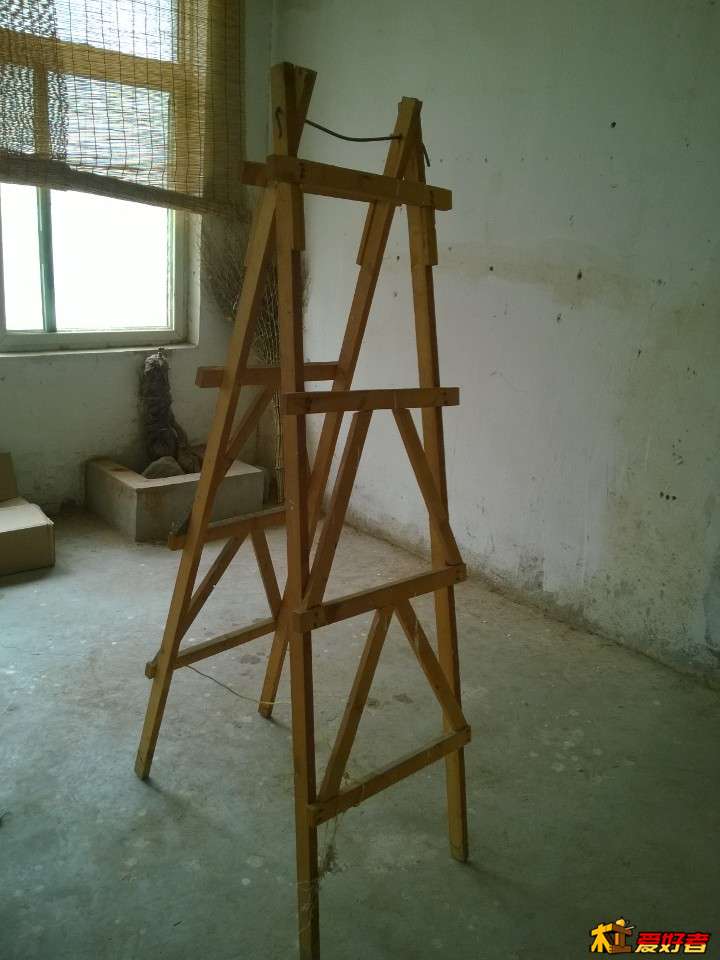 第一次上这种梯子还有点害怕