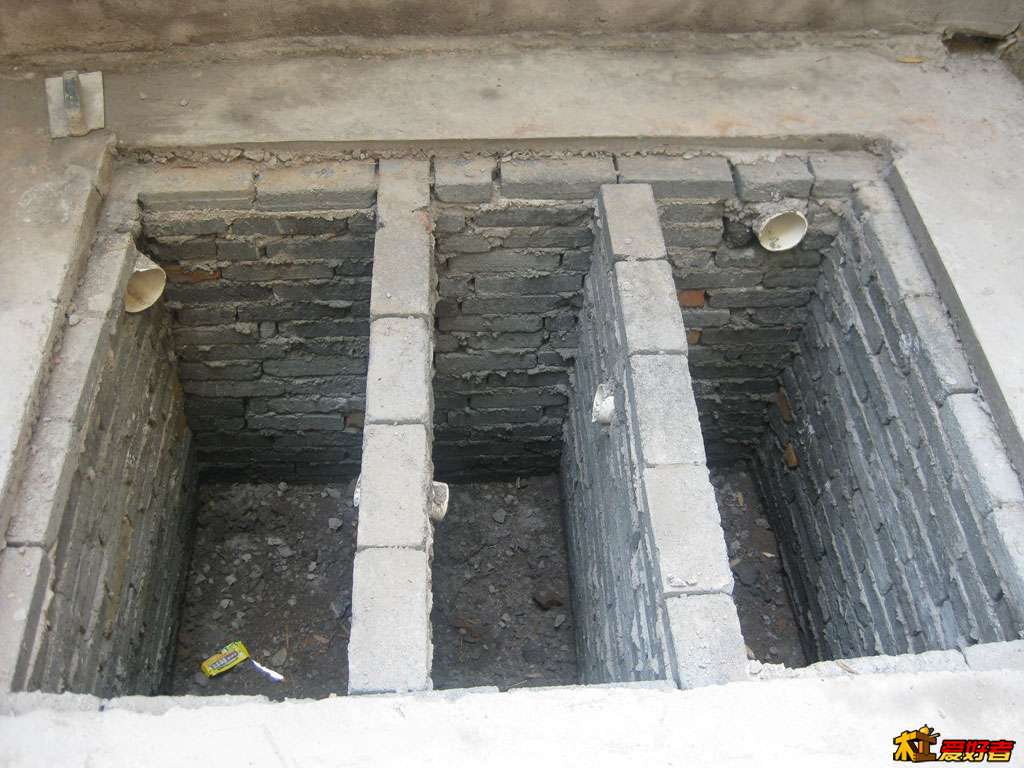 1253690342328.jpg