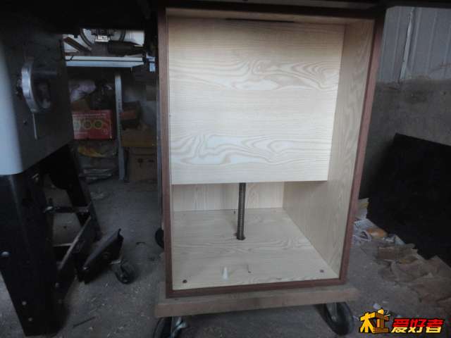 201048j1p5pmpl5u90ddda.jpg