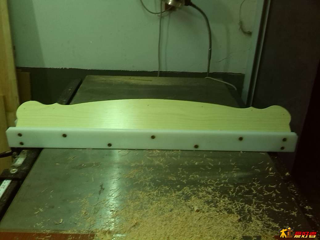 模板制作工程略。按模板铣所需的造型