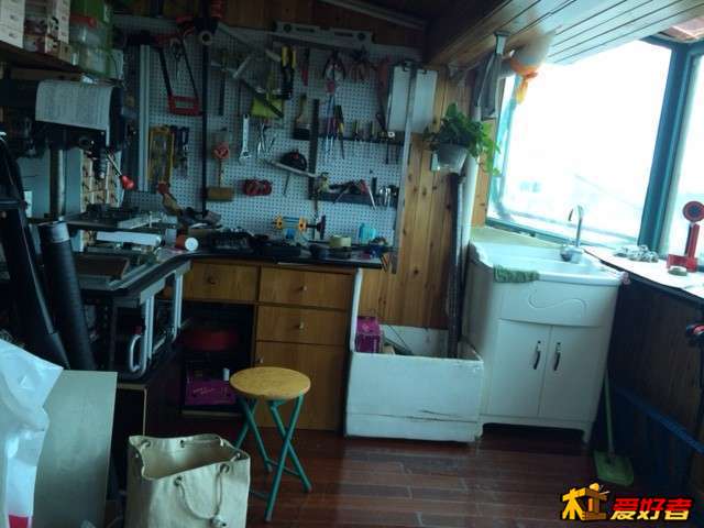 145845birx6l30hz0x20i2.jpg