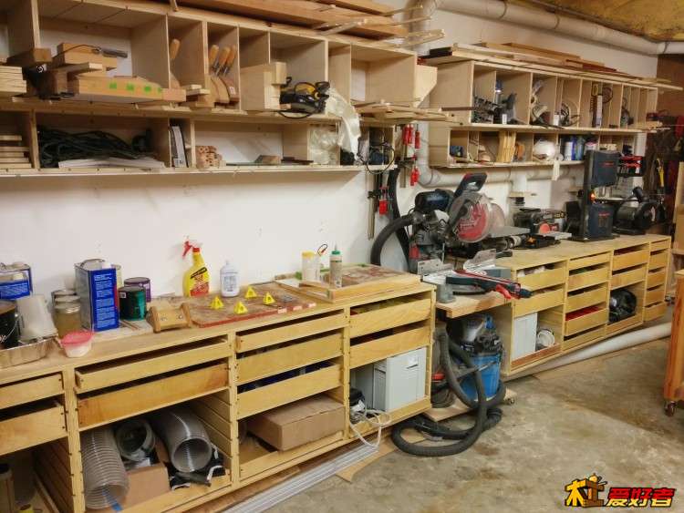 斜切和工具柜
