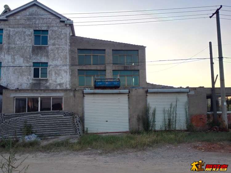 这就是准备做木工坊的场地
