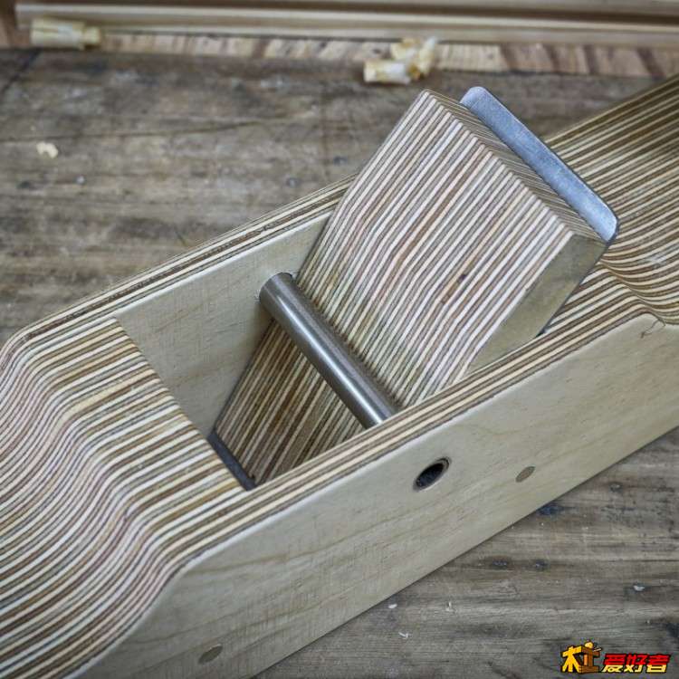 small-hand-plane-plans-250mm.jpg