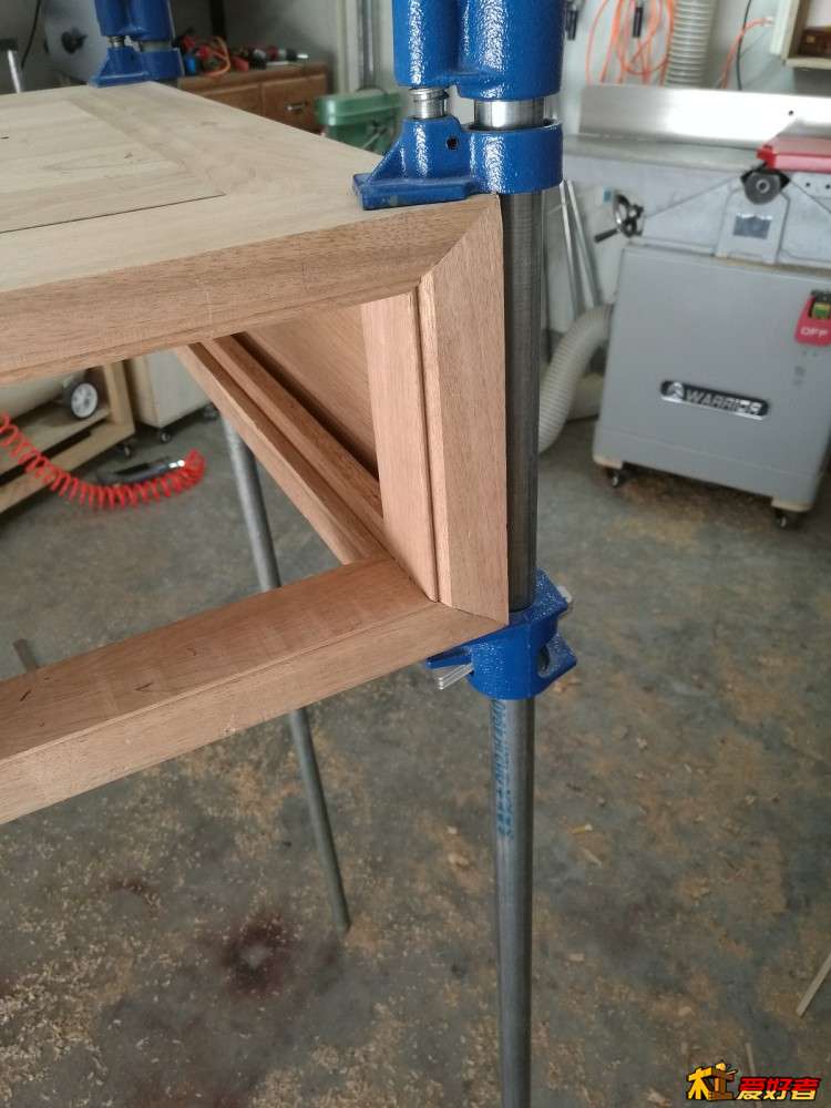拼合上夹具
