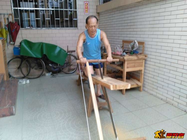 235.jpg