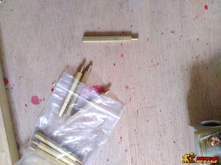 铜螺母柱
