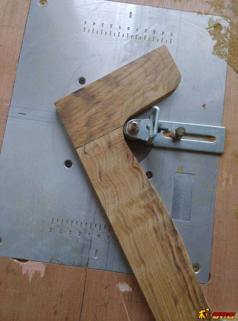 221434phllbvdx9vlcvevb.jpg