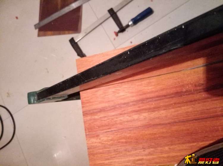 继续用钢锯