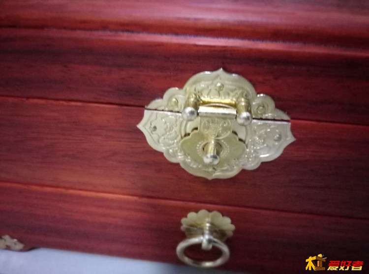 仿古铜锁