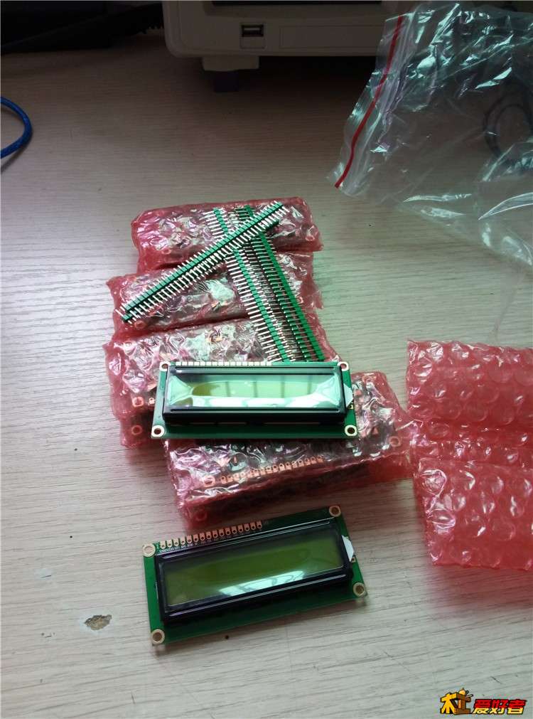 1602液晶屏