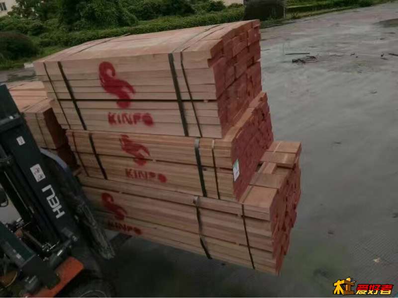 135256kr3eae53eyyrr5es.jpg