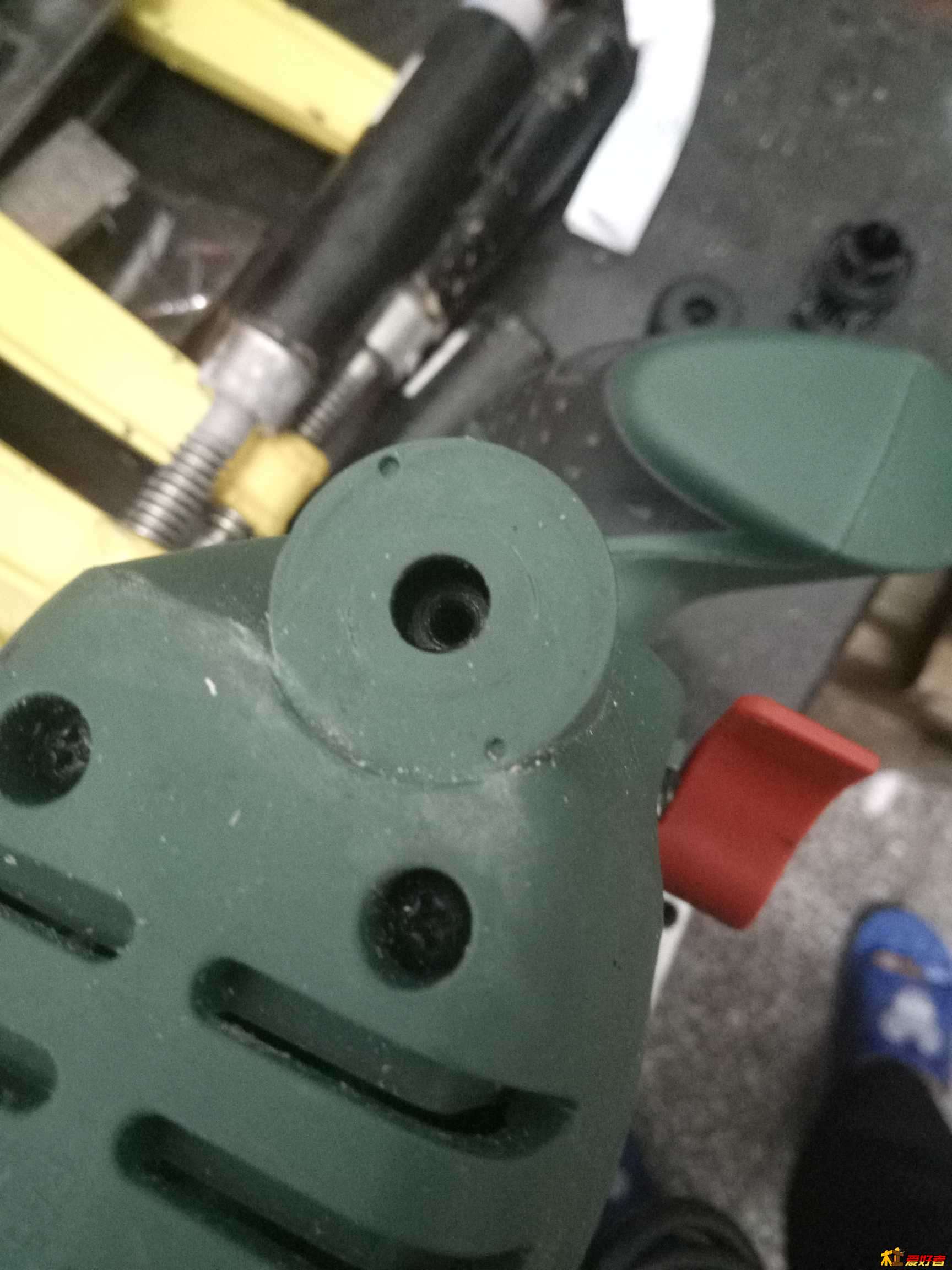 223145cmdu33ckur62mm2d.jpg