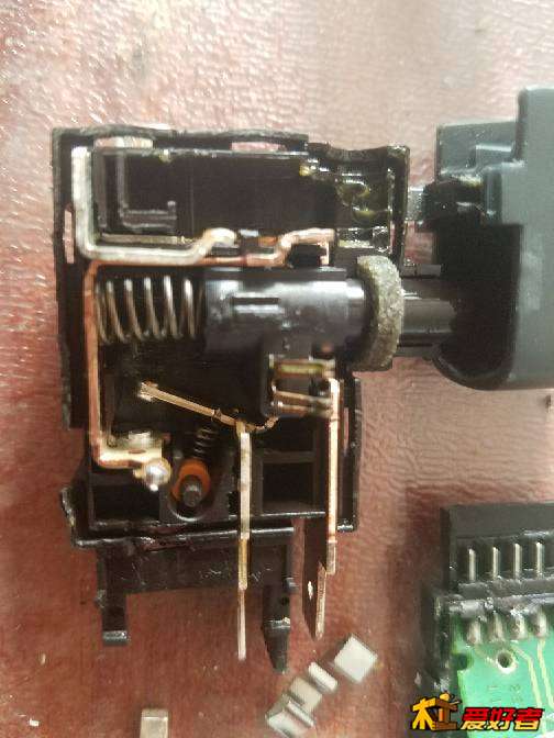 121504r8ubsuu5999scu7d.jpg