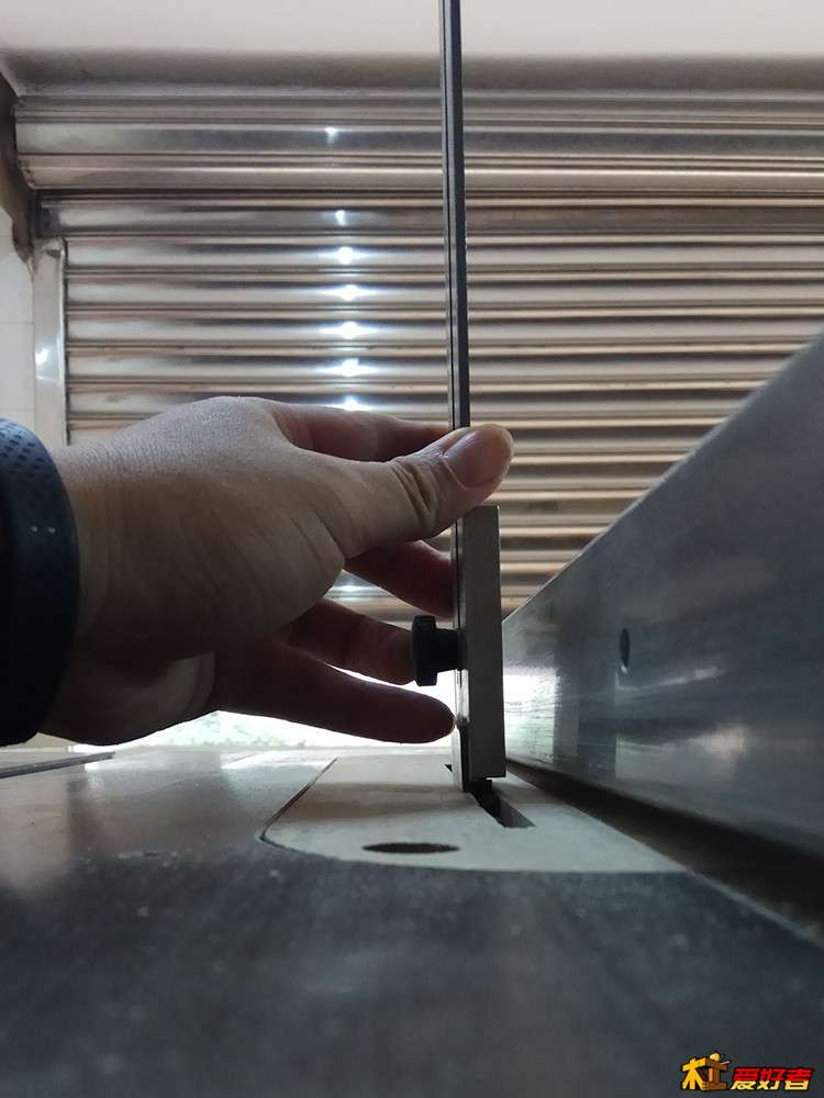 32设置锯片高度.jpg