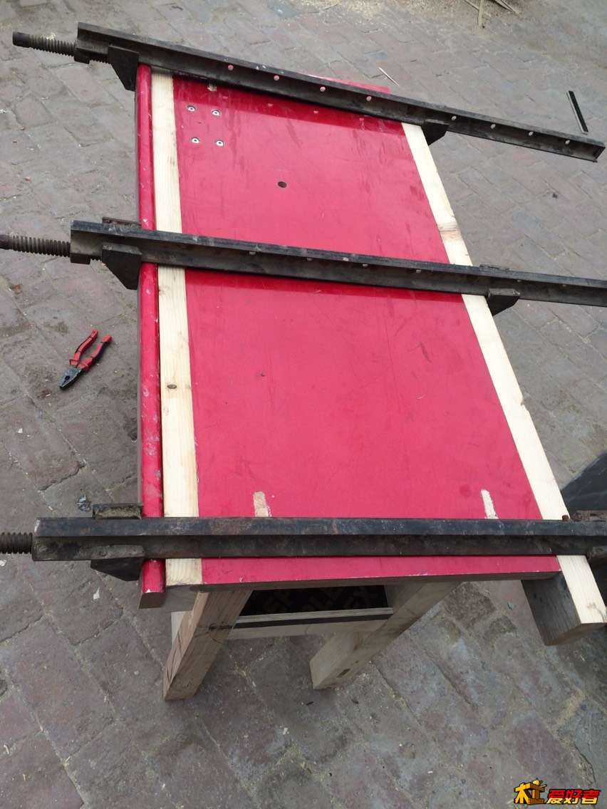 140349au4j562x33232v23.jpg