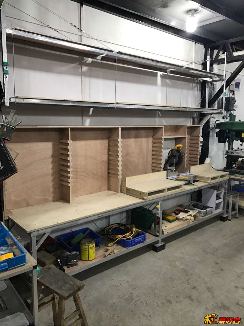 205303knx8va4f4zdveez2.jpg
