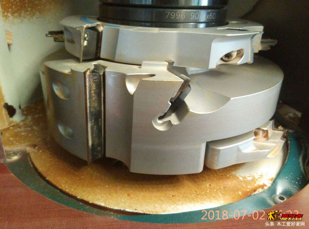 172400t8ehjbjebecla1kp.jpg
