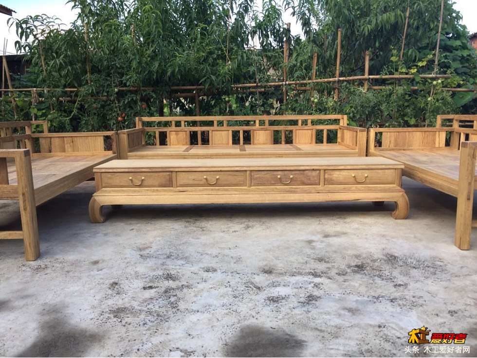 183427h142hphii12dp9ll.jpg
